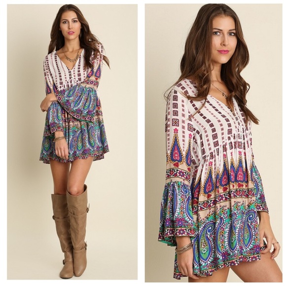 Boutique Dresses & Skirts - Bohemian Bell Sleeve Tunic Dress Size S M L