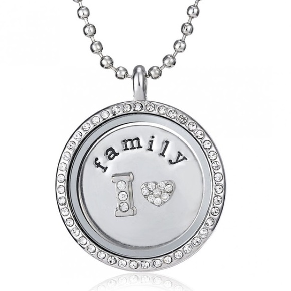 I ❤️ Family! Floating Charm Locket
