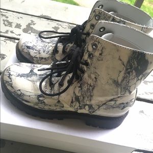 H&M Marble boots