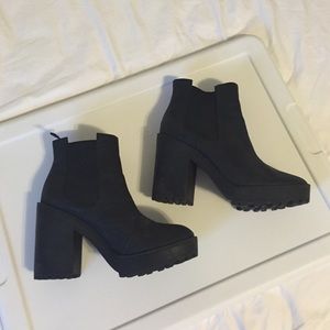 Lug Platform Booties!!! 🎀🌊