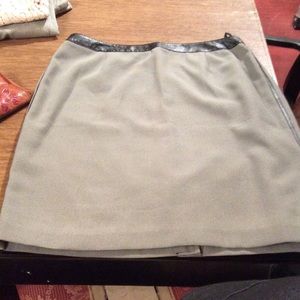 Black and gray tweed skirt w/ leather waist band