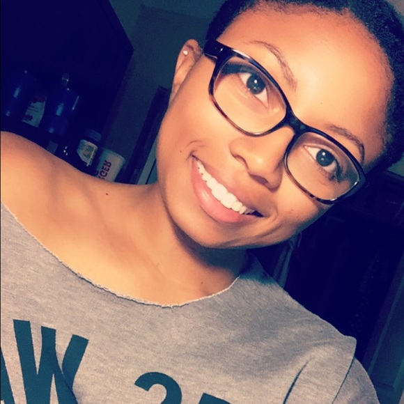 Meet your Posher, Allison