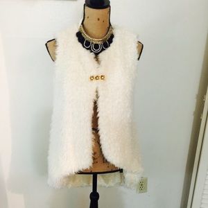 Nice  new white jacket 👌😍