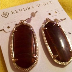 Elle Tigers Eye-Open To Offers