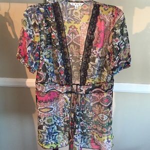 Flowy floral Cabi top