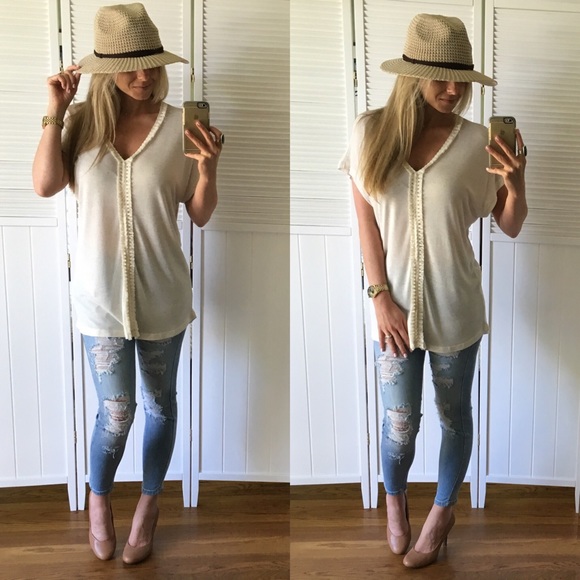 SOLD▪️Oatmeal Fringe Linen-Blend V-Neck - Picture 4 of 4