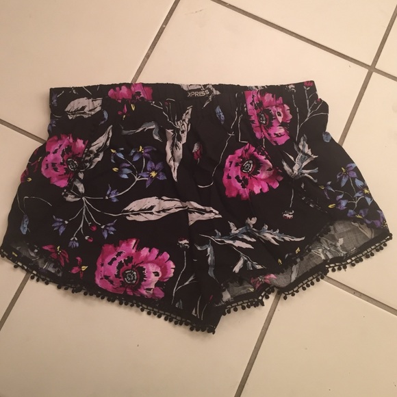 Express Shorts