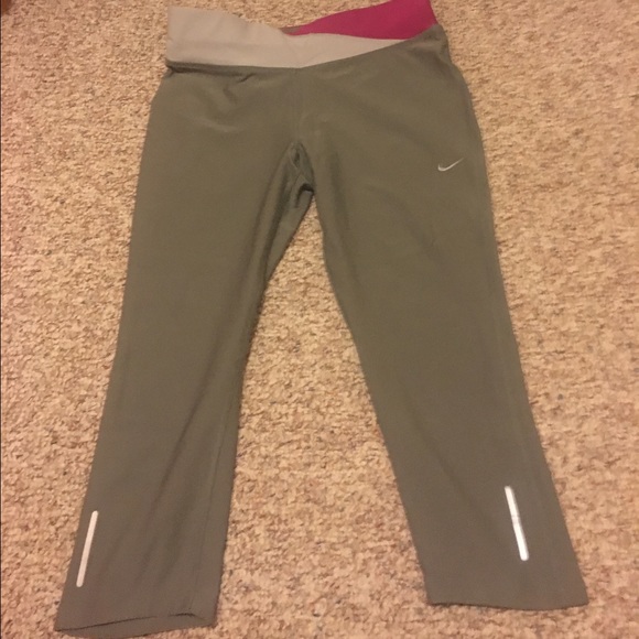 Run Capris - image 1