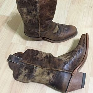 Justin Boots "Brown Bent Rail" Made in the USA !