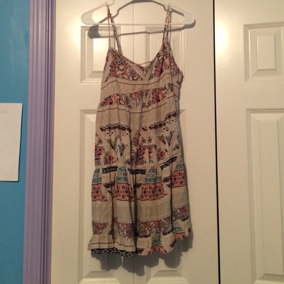 a printed sundress - Picture 1 of 4