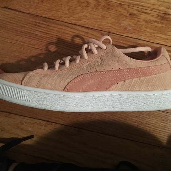 Puma Suedes in Pink