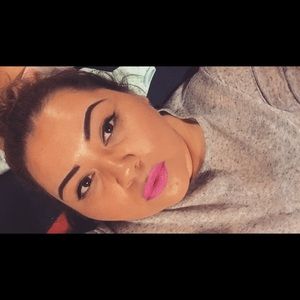 Meet your Posher, Amber