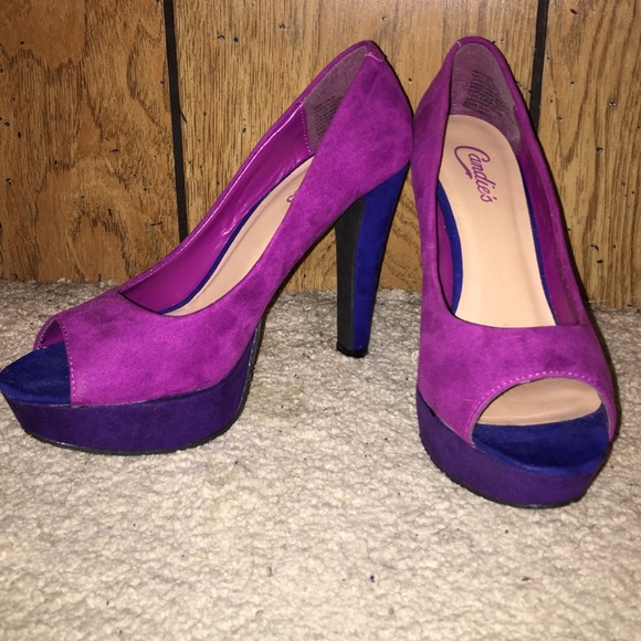Heels - Picture 3 of 4