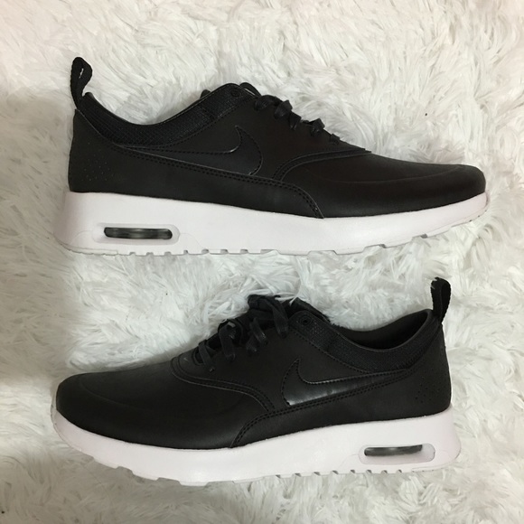 Women's Nike Air Max Thea Prm - Picture 2 of 4