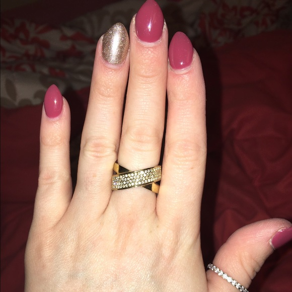 Gold Michael Kors Ring Size: 7