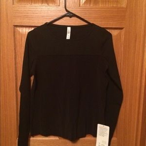 Price drop!!!!  Lululemon shirt NWT