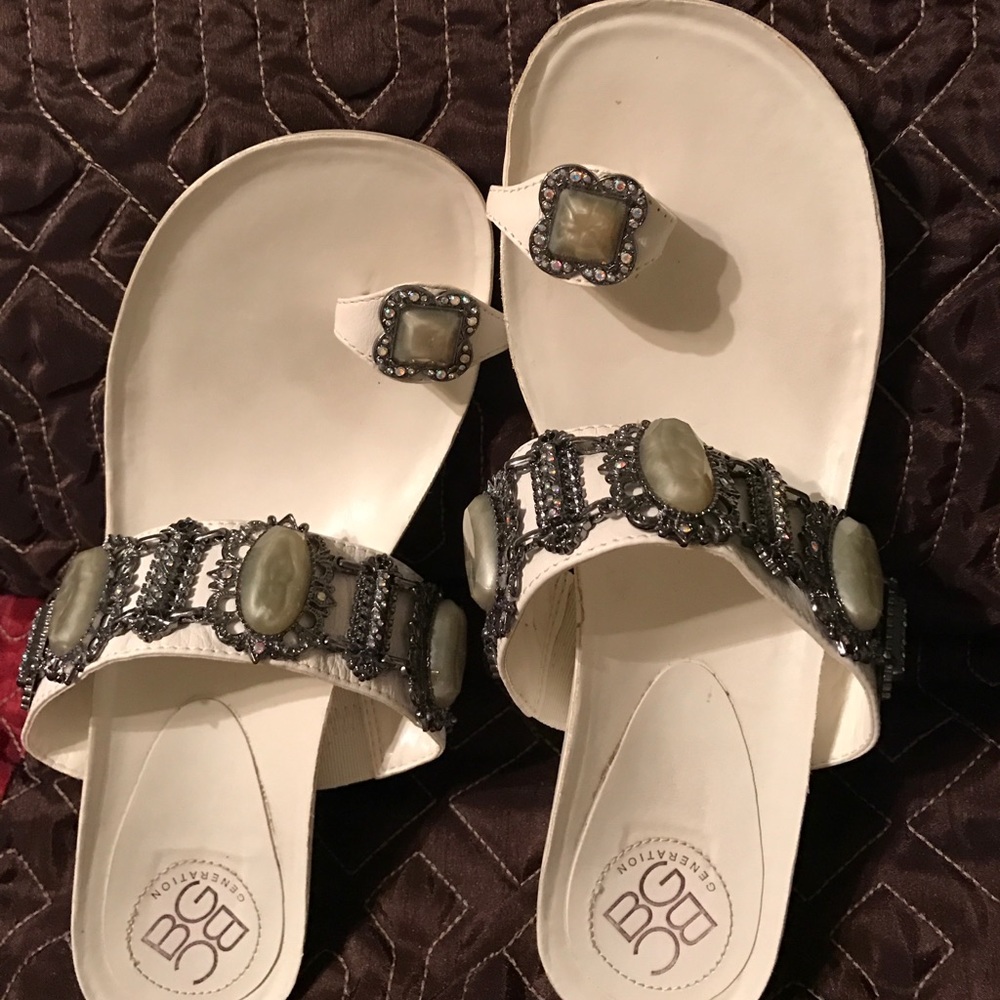 Platforms - Picture 2 of 4
