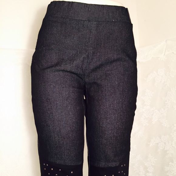 Jeggings  w/ little studs. FINAL CLEARANCE - Picture 3 of 4