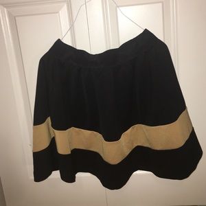 High-waisted BLACK SKATER SKIRT