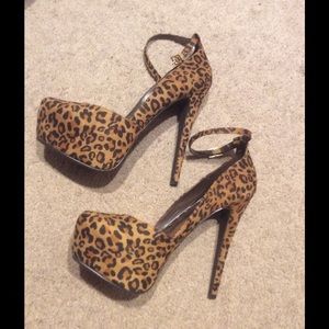 Leopard print heel 9