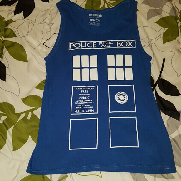 LIKE NEW Doctor Who tank!!!