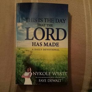 Meet your Posher, Faye