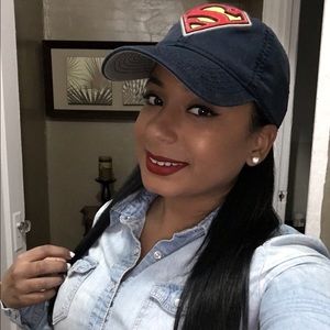 Meet your Posher, Luisa