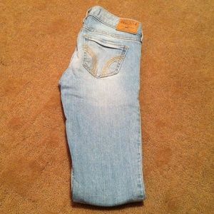 Hollister skinny jeans!!!