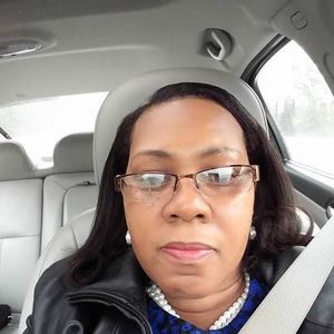 Meet your Posher, Sandra