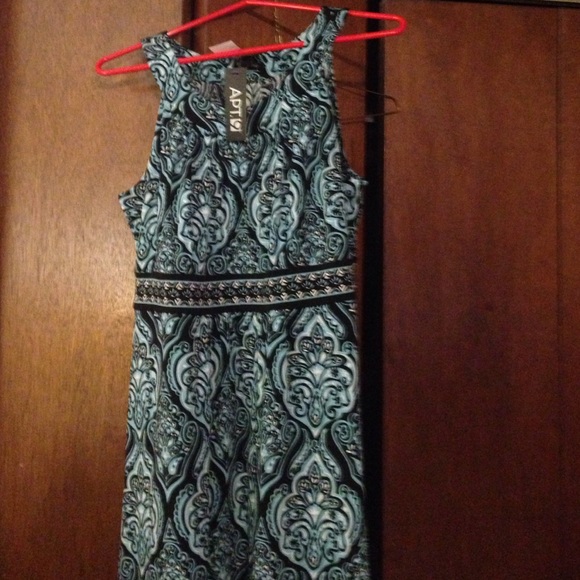 Apt 9 dress knee length new wth tags