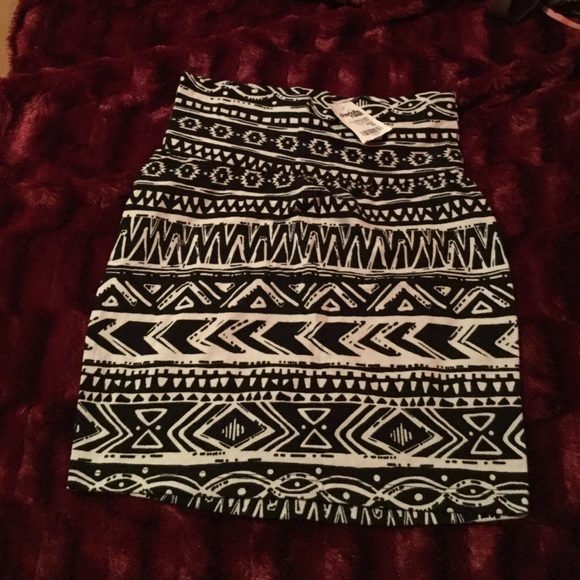 Tribal/pattern mini skirt
