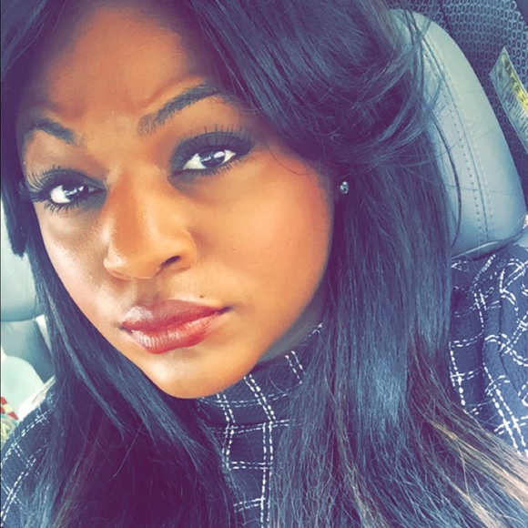 Meet your Posher, Sarai