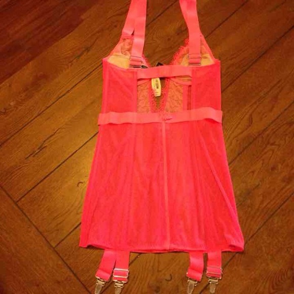 💄SOLD ON EB💄Vs banded garter slip 34B - Picture 4 of 4