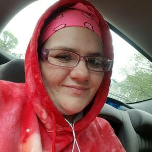 Meet your Posher, Candice