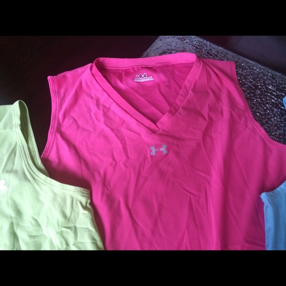 Under armour! - Picture 3 of 4