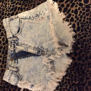 High waist acid wash shorts