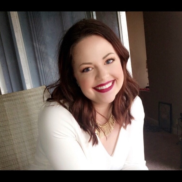 Meet your Posher, Rebecca - Picture 1 of 1