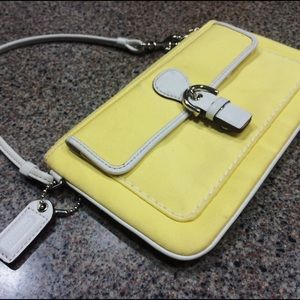 COACH Soho Skinny Wristlet 7156 | SO Cute! 💖