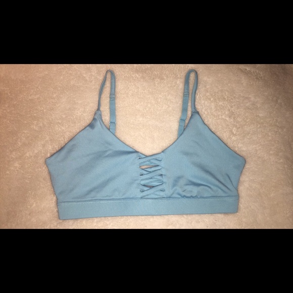 sports bra