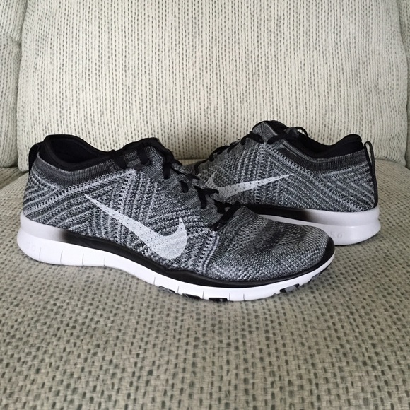 Sale! New sizes!! Nike Free TR Flyknit - Picture 2 of 4