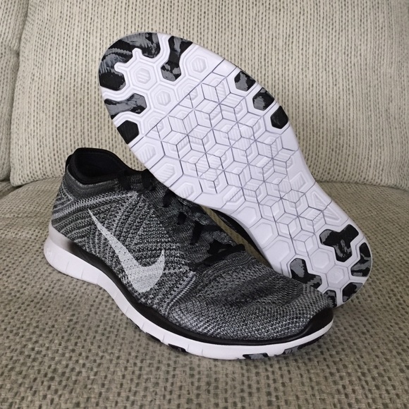 Sale! New sizes!! Nike Free TR Flyknit - Picture 3 of 4