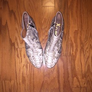 Sam Edelman Snake Print Original Chelsea Bootie
