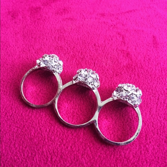 "Starstruck" 3 finger ring Size 7 💫 - Picture 3 of 3