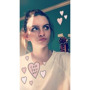 Meet your Posher, Madeline