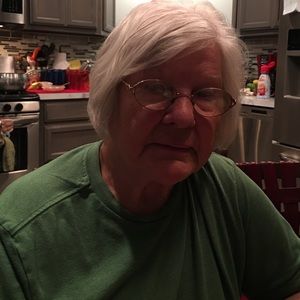 Meet your Posher, Lenora