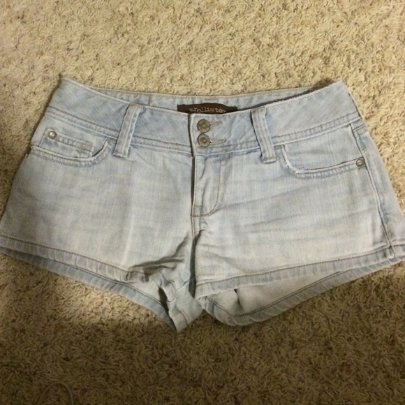 Hollister shorts bundle (3)