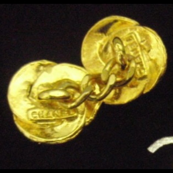 Authentic CHANEL Camellia Flower Gold Cuff Links - Picture 8 of 8