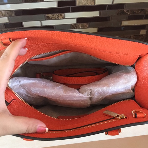 Michael Kors Harper - Picture 3 of 4