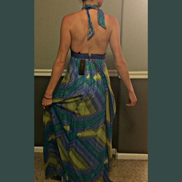 Absolutely stunning BCBG maxi NWT sz 2 - Picture 2 of 2