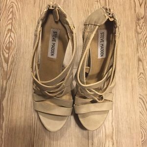 Steve Madden nude summer wedge